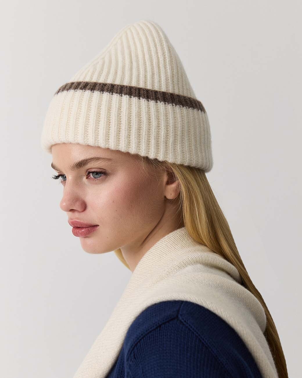 Шапка из кашемира