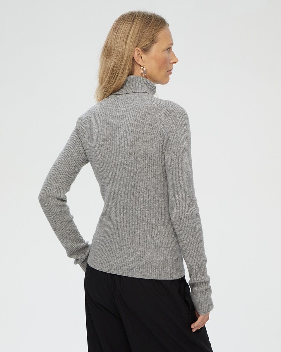 Кашемировая водолазка