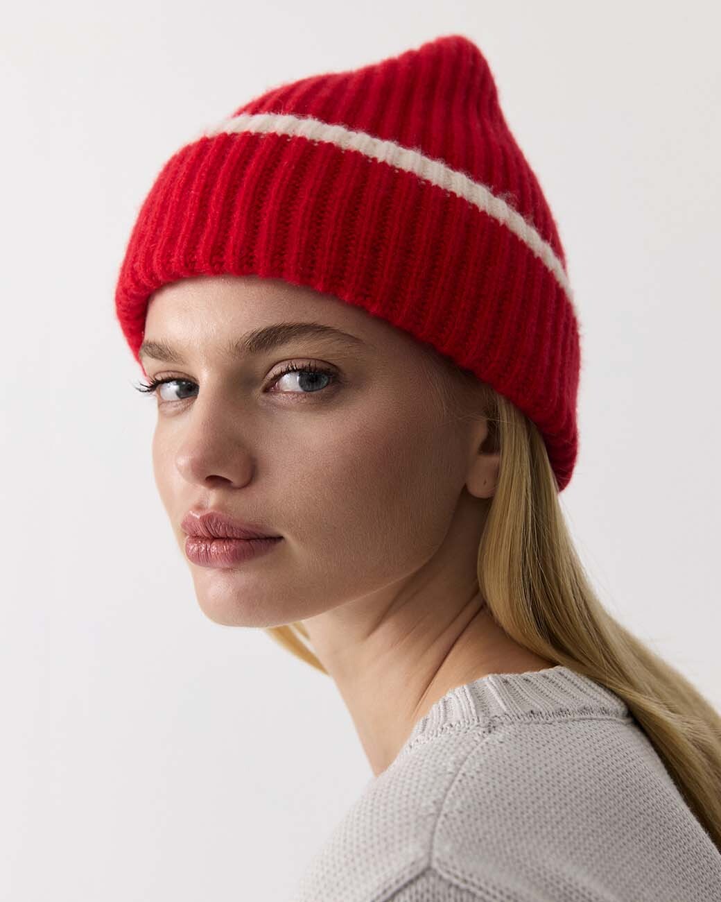 Шапка из кашемира