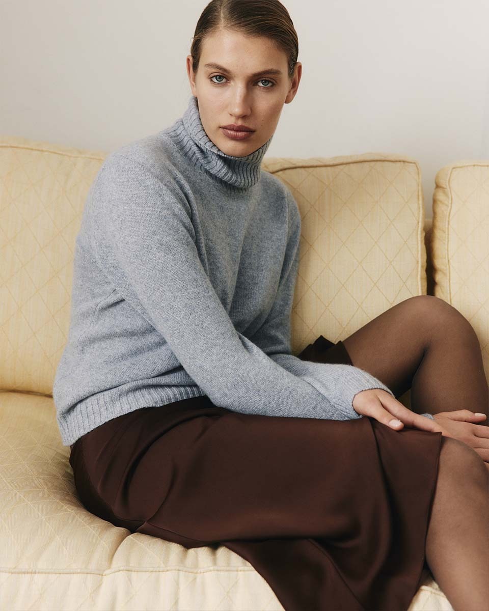 Кашемировый свитер с воротом