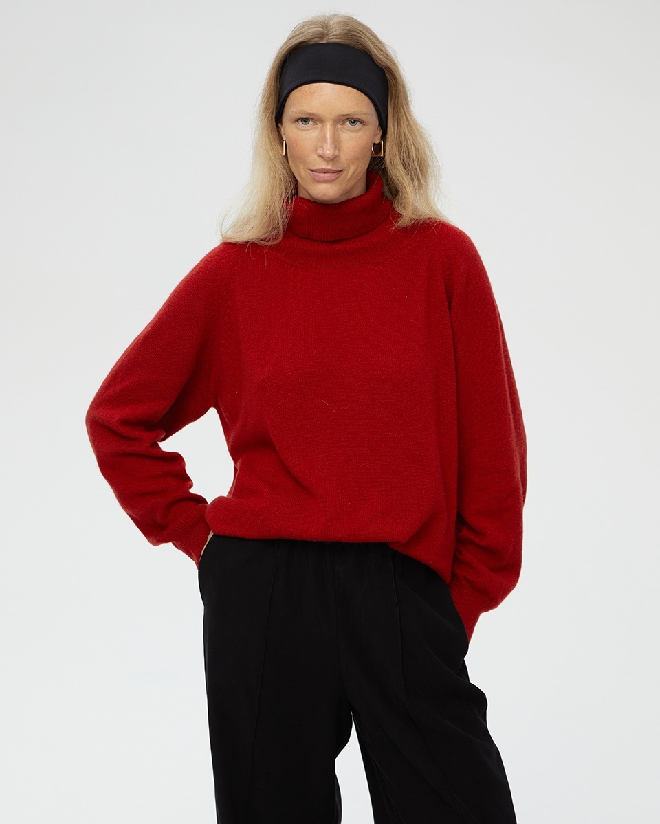 Кашемировый свитер «Вишня»