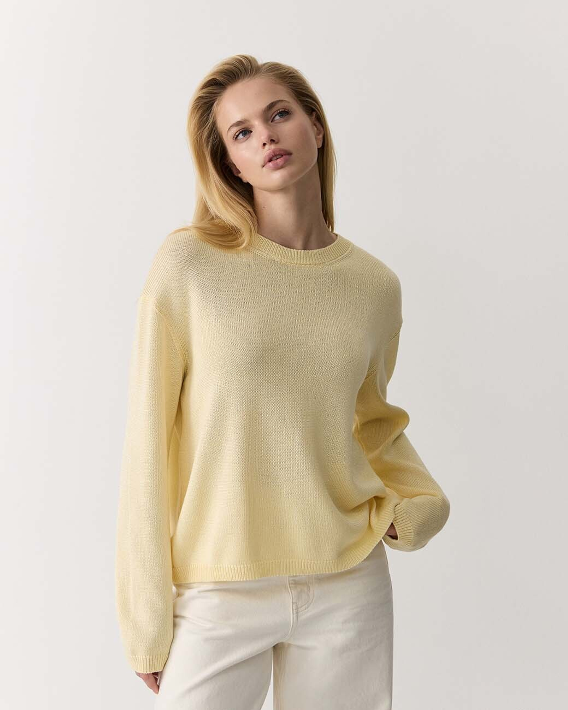 Джемпер с мягким блеском