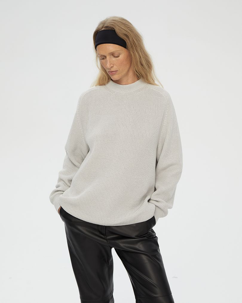 Свитер прямой