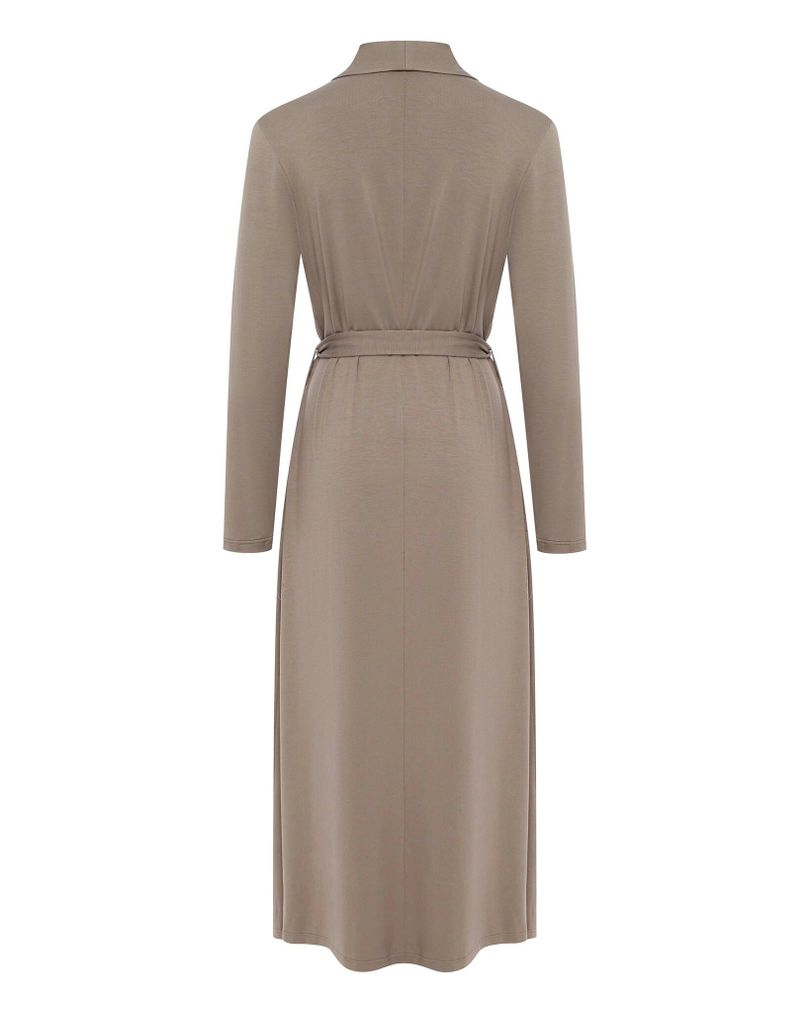 Халат на поясе