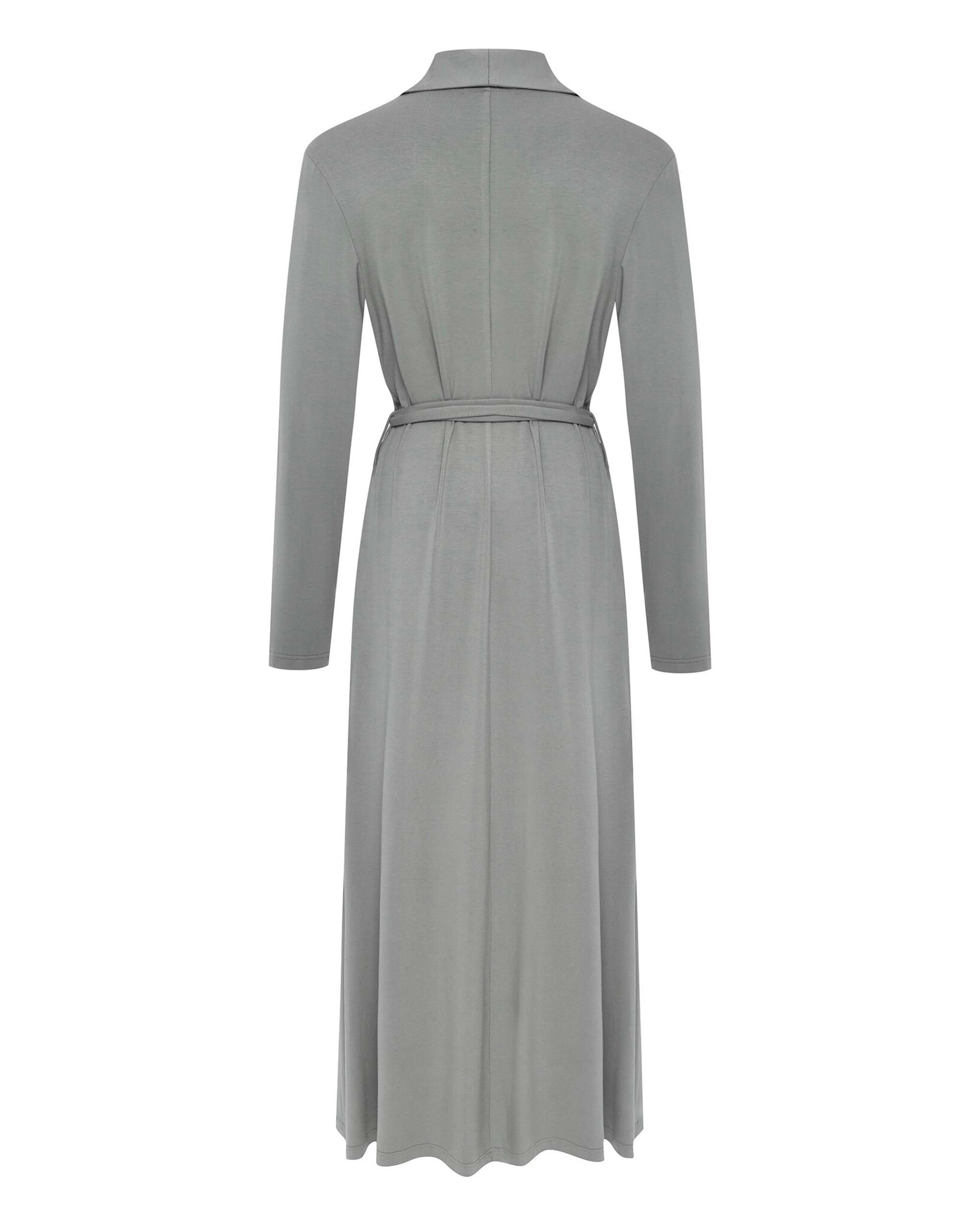 Халат на поясе